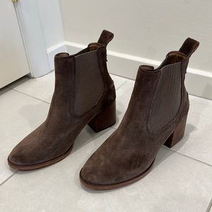 Ugg ankle booties